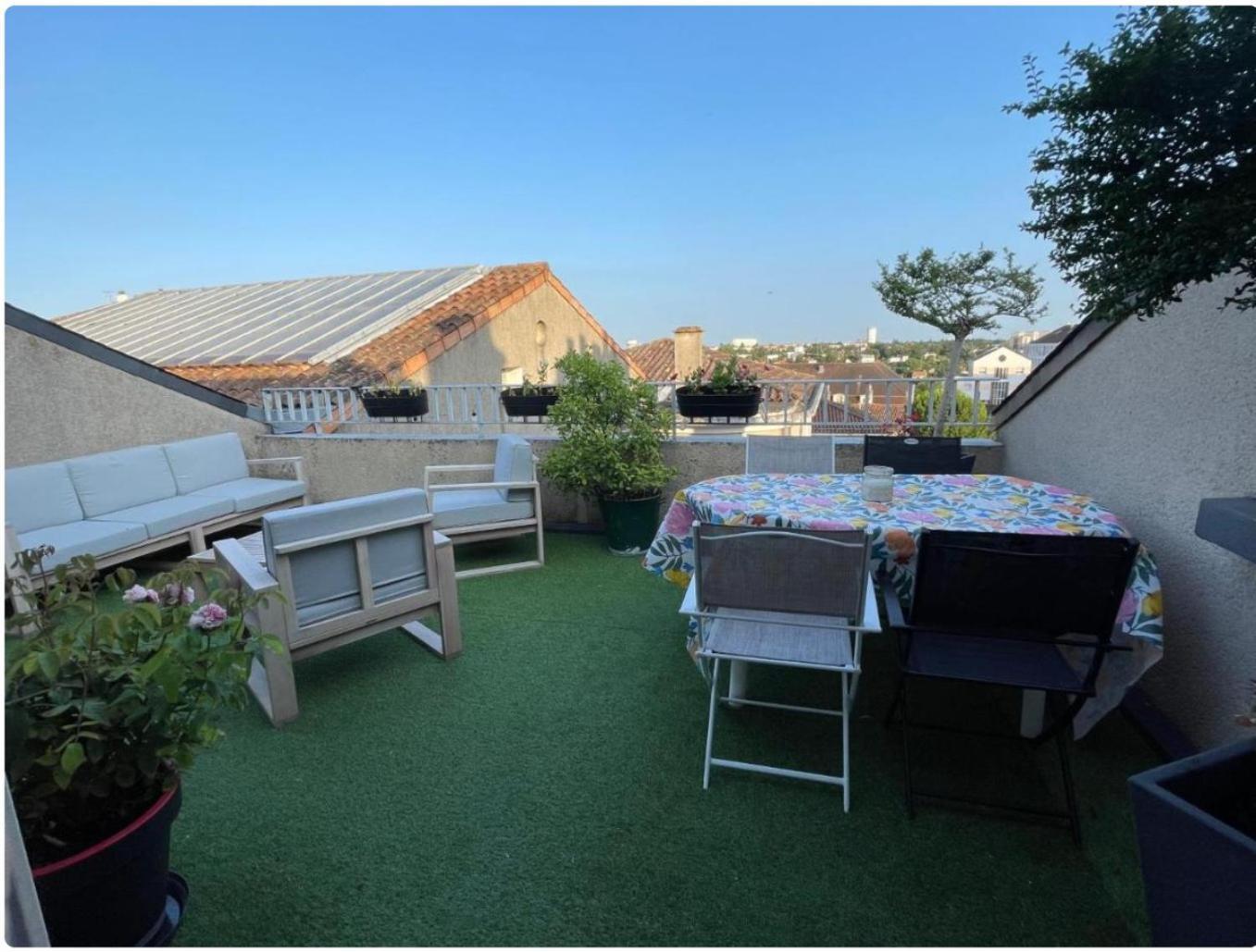 Grand Appartement Hypercentre Avec Terrasse Et Parking Πουατιέ Εξωτερικό φωτογραφία